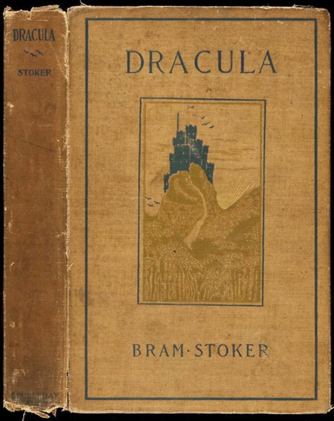 The castle also has historical and literary credits working in its favor. In 1897, Irish novelist Bram Stoker modeled Dracula's spooky homestead off of Bran Castle.