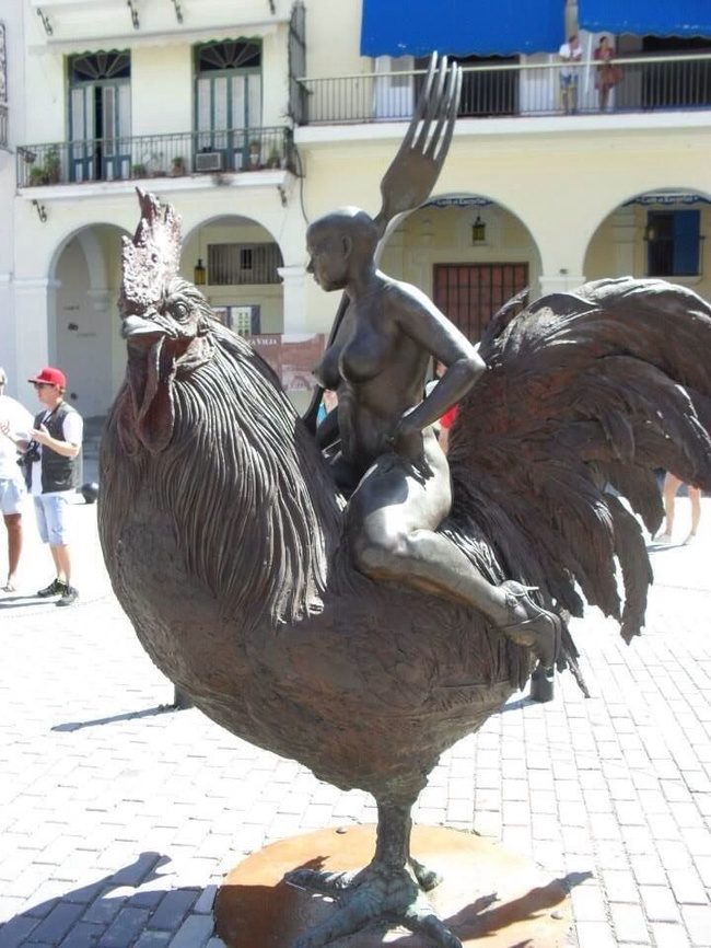 This statue was sculpted to commemorate the great Chicken War. Colonel Sanders was so brave that day.