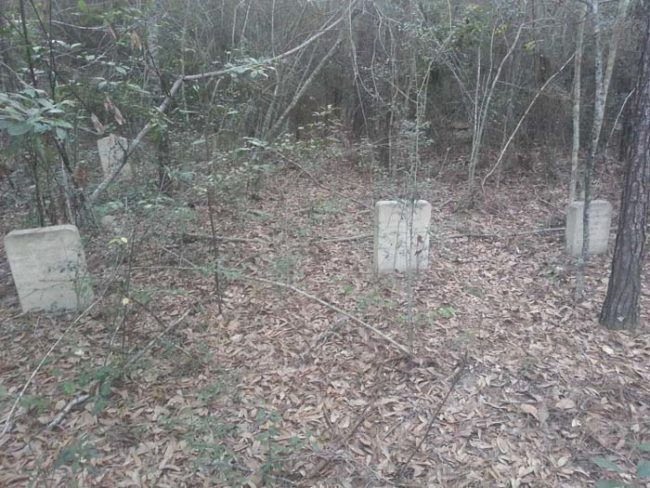 After uploading the photos to Reddit to share his creepy find with the world, jfreeman81 learned a little bit about the graveyard.