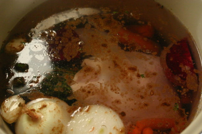 Control sodium and avoid nasty additives by making your own stock.