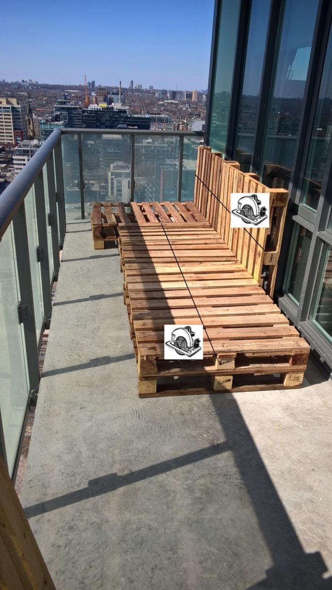To make the seating, he cut some of the pallets in half to free up some space on the already cramped balcony.