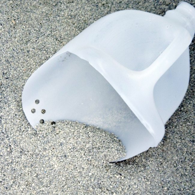 Create a kitty litter scoop with a simple milk jug.
