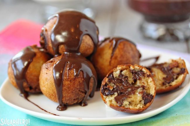 I didn't know you could <a href="http://www.sugarhero.com/deep-fried-chocolate-chip-cookie-dough/" target="_blank">deep-fry cookie dough</a>, but now that I do, the world is a brighter place.