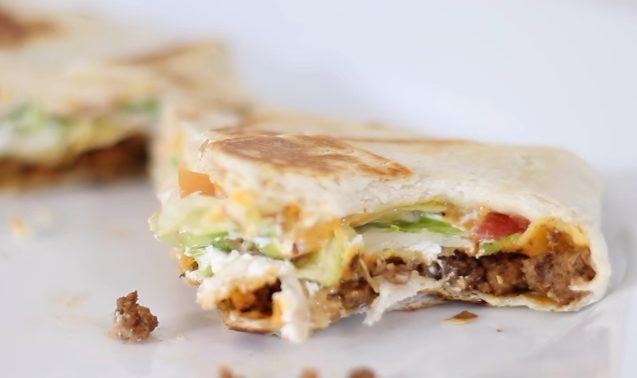 If you think I'm not going to try this <a href="https://www.youtube.com/watch?v=xuIbctK4eYg" target="_blank">homemade Crunch Wrap Supreme recipe</a>, you're out of your mind.