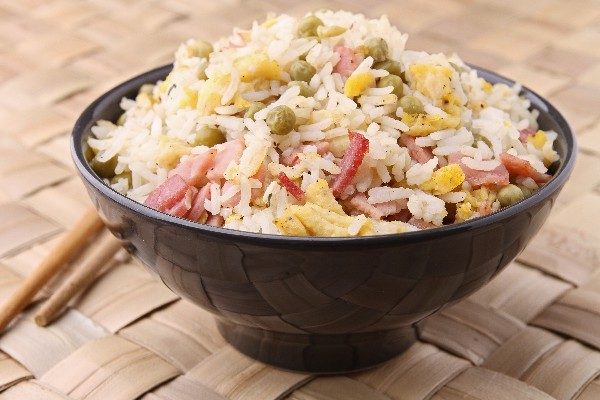 <a href="http://www.kitchme.com/recipes/microwave-fried-rice" target="_blank">Fried rice</a>, anyone? Did I mention I'm hungry?