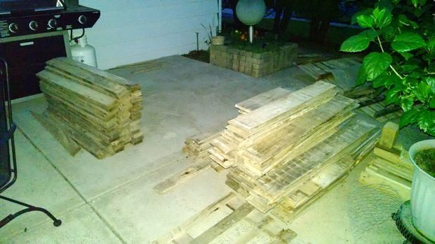 While you don't have to do this step, jsajdak cut the pallets down so that they were similar sizes.