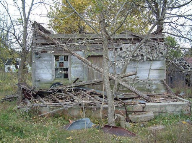 Aiken has a deep love of the outdoors. When he came across this dilapidated cabin, he saw treasure where others saw trash.