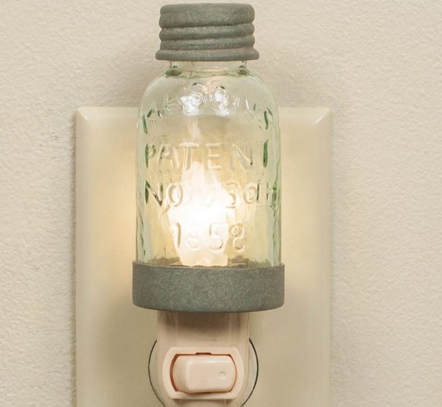 Don't want to make your own Mason jar light? <a href="http://farmfreshvintagefinds.myshopify.com/products/mason-jar-night-light?utm_campaign=Pinterest%20Buy%20Button&amp;utm_medium=Social&amp;utm_source=Pinterest&amp;utm_content=pinterest-buy-button-1a0da729e-070f-4c2b-86fe-88ba8e57e02f" target="_blank">This</a> is for you.