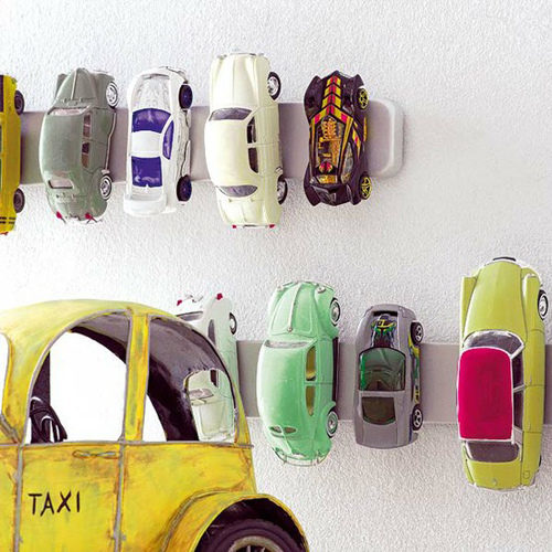 Magnetic knife holders will prevent any head-on collisions in the playroom.