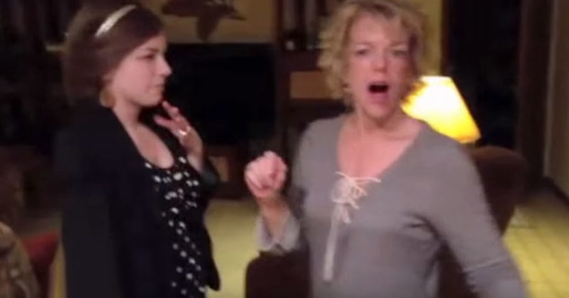 Oblivious Mom Freaks Out When She Finally Understands What Her Daughter