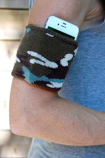 This <a href="http://www.theartofdoingstuff.com/the-most-comfortable-iphone-armband-ever-easy-diy/" target="_blank">armband</a> is sure to pump you up for your morning jog.
