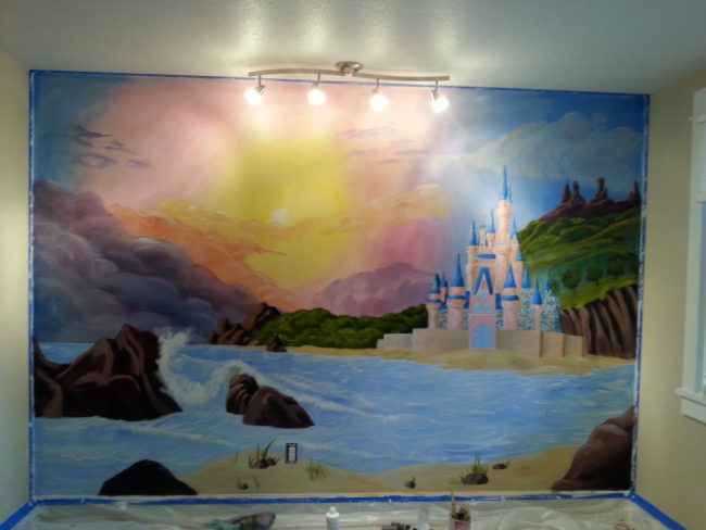 Now that's a mural fit for any aspiring princess.  It's so pretty!