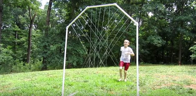 Bring the waterpark to you by trying out this awesome <a href="https://funnymodo.com/pvc-pipe-shoe-rack/" target="_blank">sprinkler project</a>!
