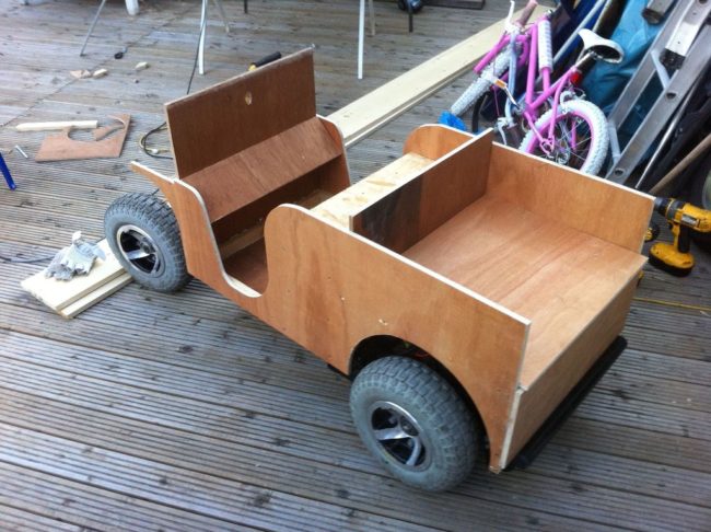 After that, he built the shell of the car using marine plywood.