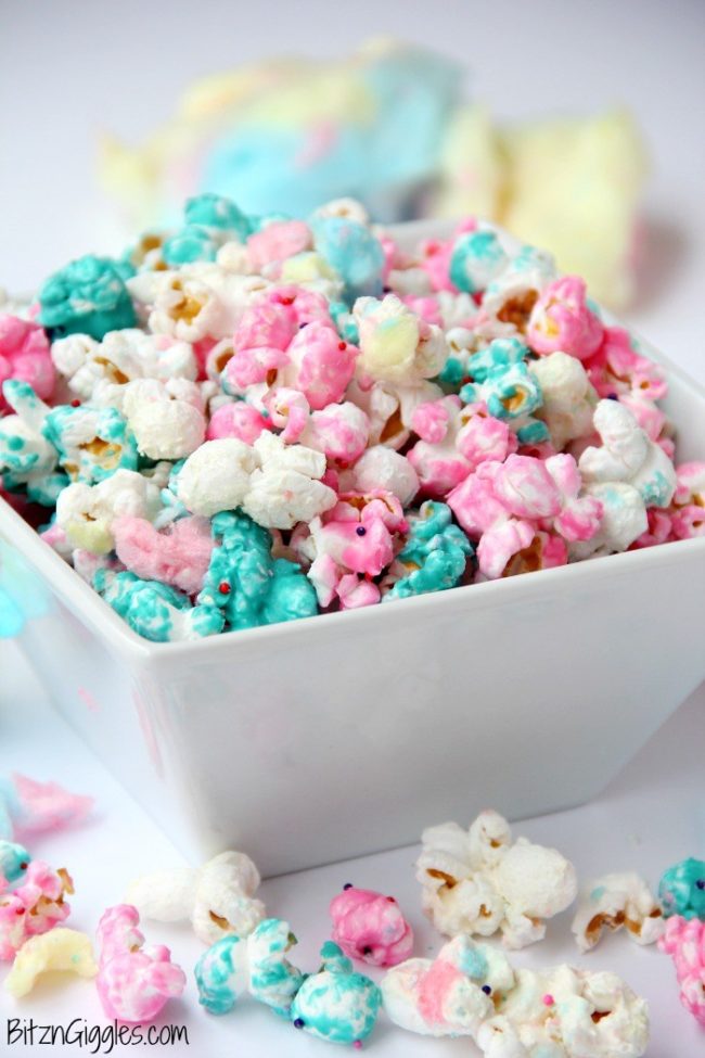 This tasty <a target="_blank" href="http://bitzngiggles.com/cotton-candy-popcorn/">cotton candy popcorn</a> will bring you straight back to childhood.