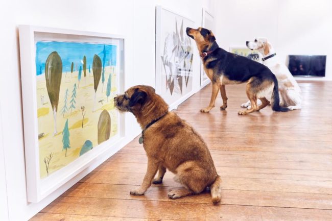 Take that, seasoned gallery-goers! They're just as focused as you.