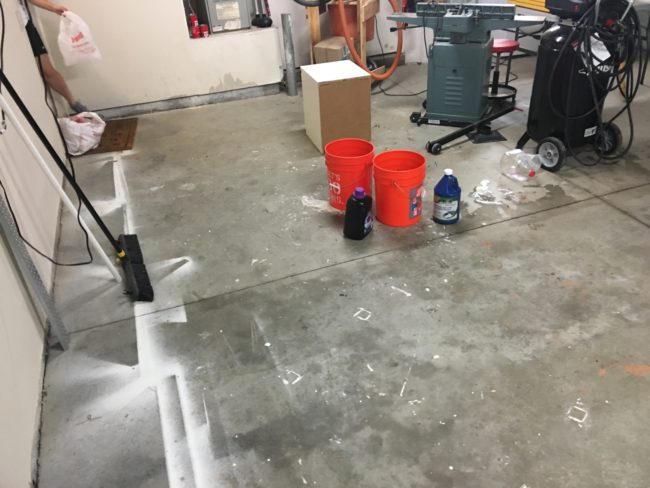 Finally able to see the floor, <a href="https://www.reddit.com/user/GusGus62" class="author may-blank id-t2_iyiv0" target="_blank">GusGus62</a> prepared to wash it with a degreasing liquid.