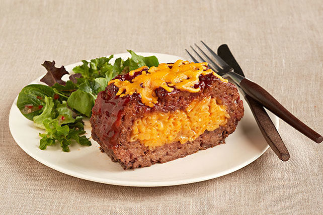 What's better than meatloaf? Stuffing <a href="http://www.kraftrecipes.com/recipes/macaroni-cheese-stuffed-meatloaf-182807.aspx?cm_mmc=Social-_-Pinterest-_-CPC-_-MacaroniCheeseStuffedMeatloaf&amp;pp=0" target="_blank">mac and cheese</a> inside for an even heartier dinner. 