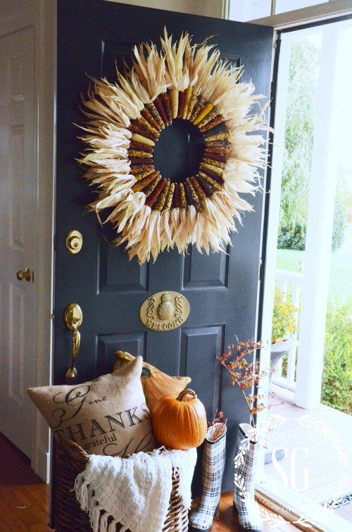 Stock up on corn and try crafting this <a href="http://www.stonegableblog.com/indian-corn-wreath-diy/" target="_blank">Indian corn wreath</a>.