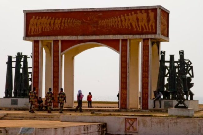 They also saw the heartbreaking Door of No Return in Benin, a monument honoring all the slaves brought from Africa to western countries.