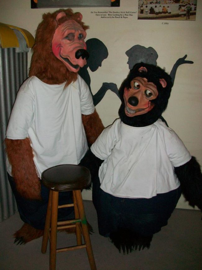 I want to know who thought putting creepy animatronics at parks was a good idea.