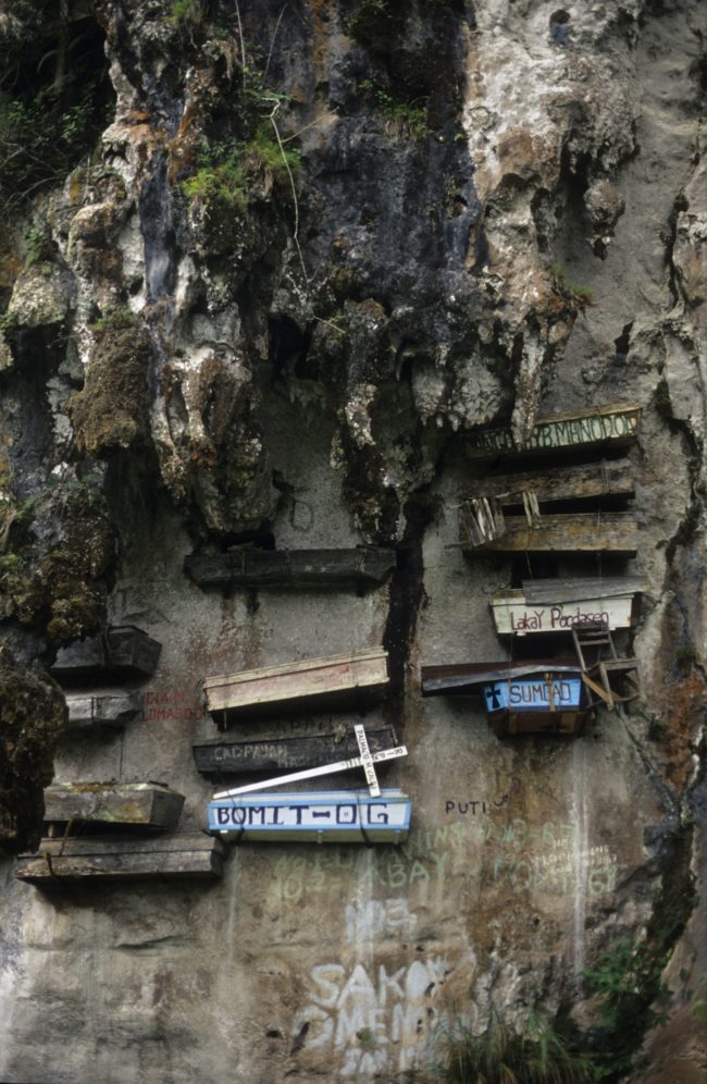 While burying the dead in hanging coffins was once heavily practiced in the Philippines, it has since become an event that occurs only a few times every couple years.