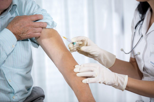 <strong>Myth:</strong> You can catch the flu from the vaccine.