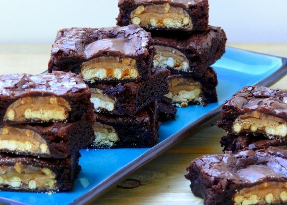 You can't eat just one of these scrumptious <a href="http://noblepig.com/2012/08/take-five-candy-bar-brownies/" target="_blank">brownie bites</a>.