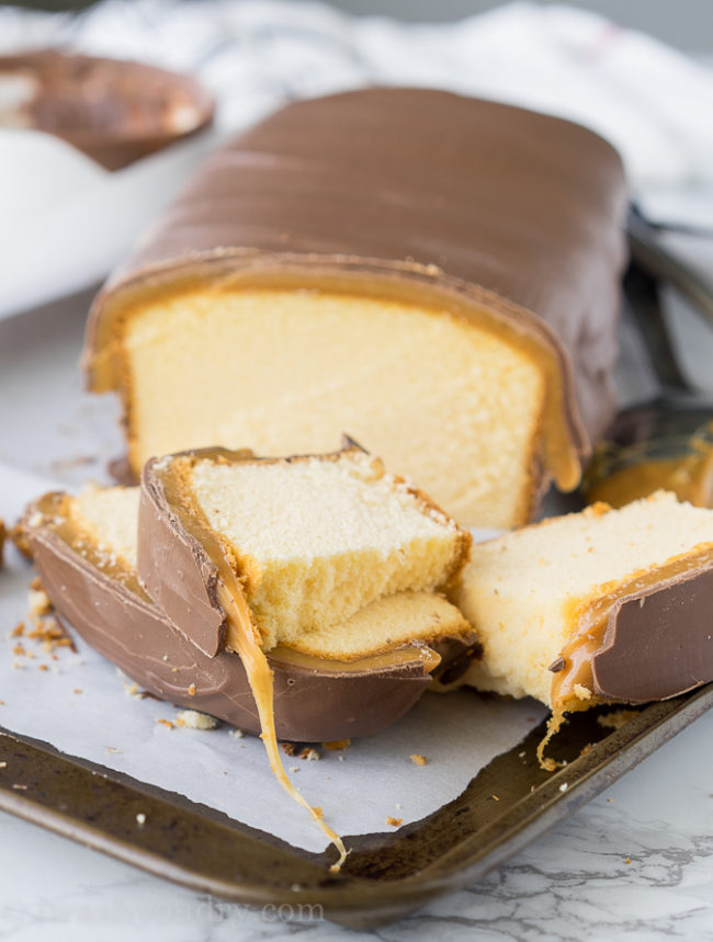 Or this insane <a href="http://www.iwashyoudry.com/2016/08/16/super-easy-twix-pound-cake/?m" target="_blank">Twix pound cake</a>! Just look at all that caramel.