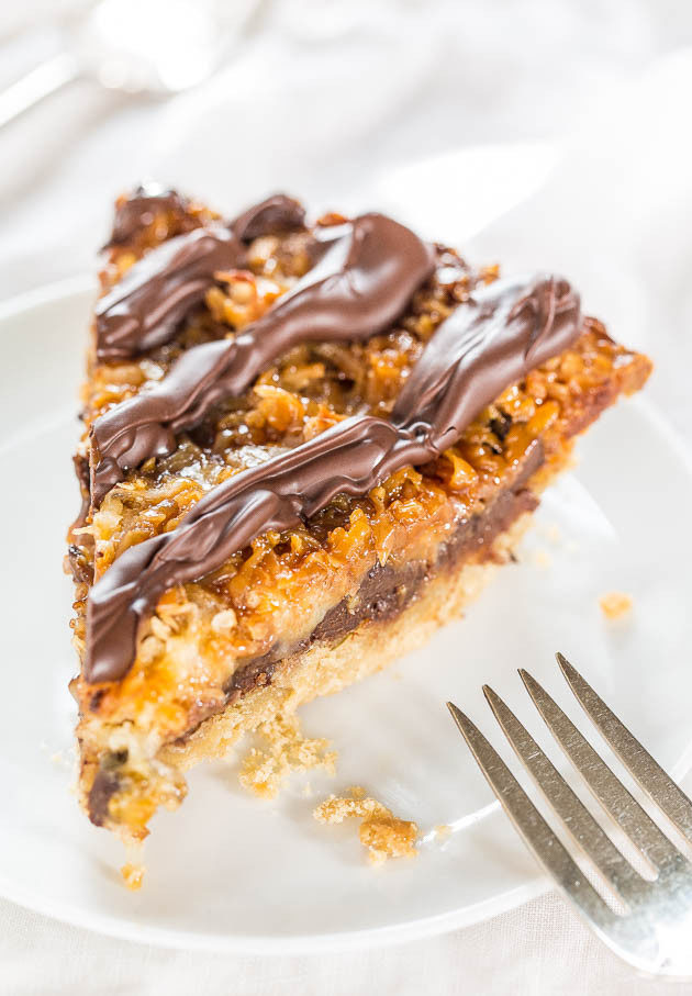 Can't get enough Girl Scout cookies? <a href="http://www.averiecooks.com/2015/02/samoas-cookie-pie.html" target="_blank">Samoas pie</a> is here for you.