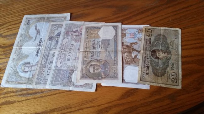 In a desk drawer, VasilLazarevi found a range of bank notes from the Kingdom of Yugoslavia dating back to the late 1920s and early 1930s.