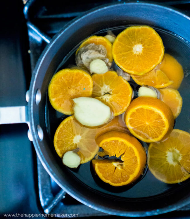 When you don't have time to clean, this <a href="http://www.thehappierhomemaker.com/2016/04/citrus-simmering-pot/" target="_blank">orange and ginger potpourri</a> will make the entire house smell as though you did. 