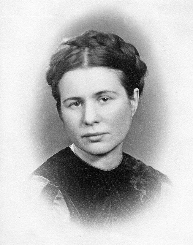 Sendler opposed <strong></strong>anti-Semitism<strong></strong>, and in August 1943, she joined &#379;egota's underground organization and began secretly moving children out of the Ghetto.  As a nurse, she had a special permit to enter the area  to inspect sanitary conditions and check for disease.  While doing so, she hid small children and babies in ambulances, packages, and suitcases to smuggle them out.